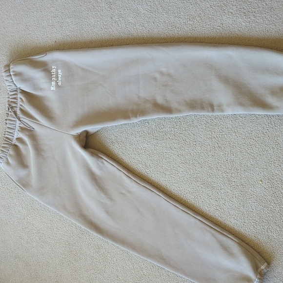 🍋✨ Mayfair Group empathy always tan  sweatpants size M/L - Picture 3 of 7